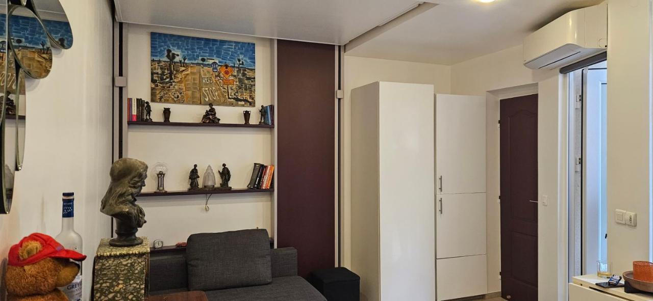 Studio 22M2 A Ivry/Seine-A 200 Metres De Paris. Proche Metro 7 外观 照片